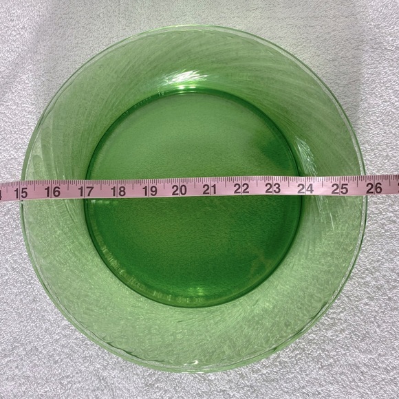 Vintage Pyrex Festiva Spring Green Swirl Rim Glass Dinner Plates x4 - Picture 3 of 11
